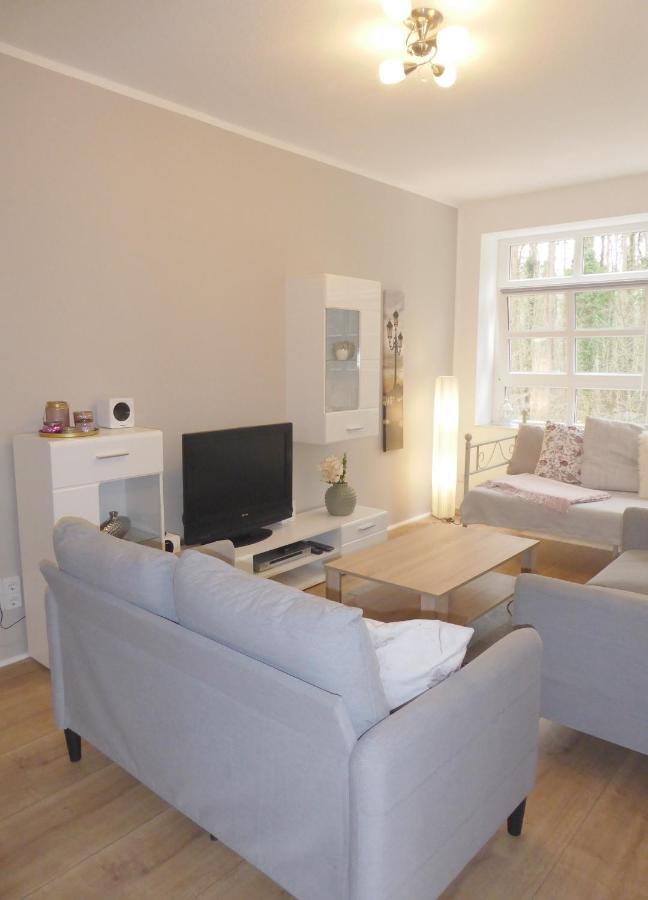 App. Weisses Haus Apartment Hohen Neuendorf Exterior foto