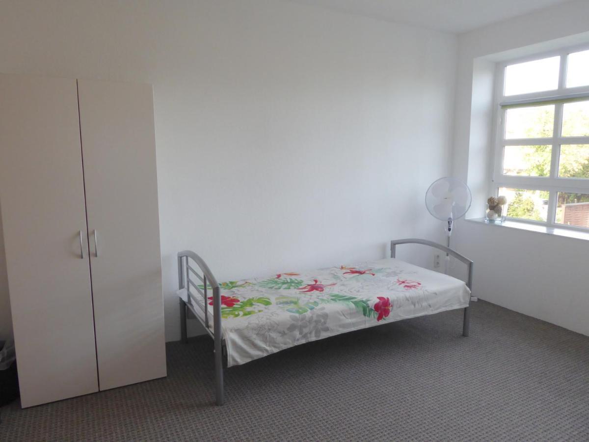 App. Weisses Haus Apartment Hohen Neuendorf Exterior foto