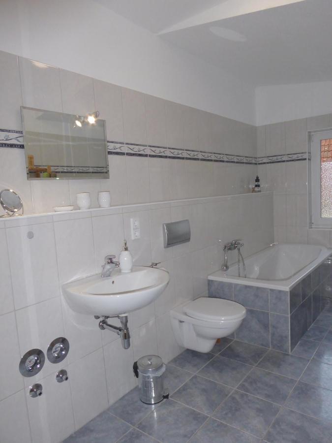 App. Weisses Haus Apartment Hohen Neuendorf Exterior foto